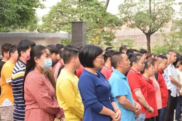 四月也要元?dú)鉂M滿！萬昌公司昨日召開全體動(dòng)員晨會(huì)